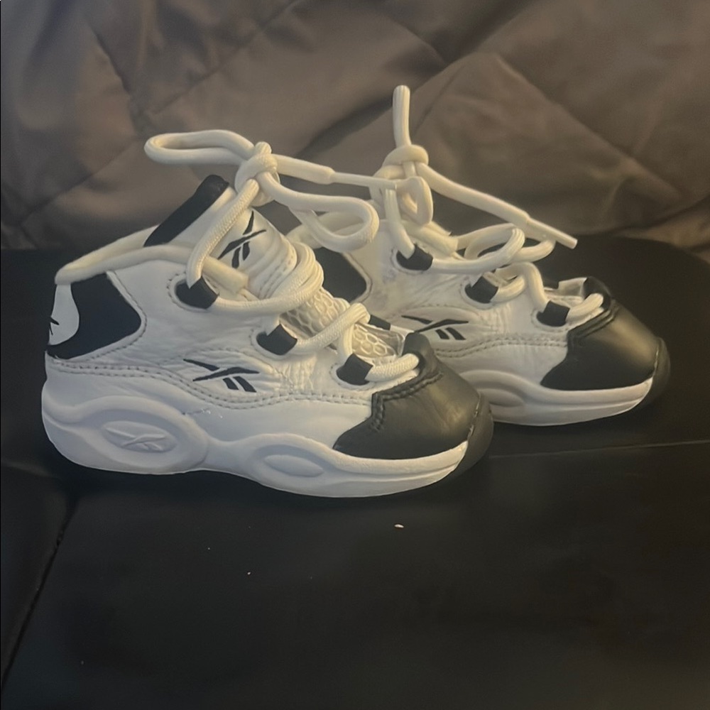 Reebok Question Mid "Why Not Us" 2021 toddler 6 White Blk Sneakers